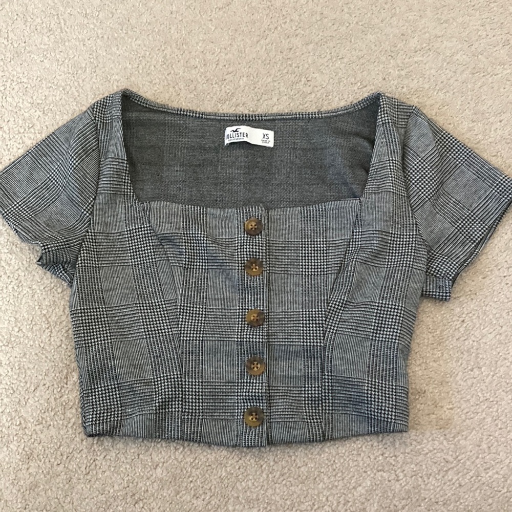 Hollister Mid Drift Top